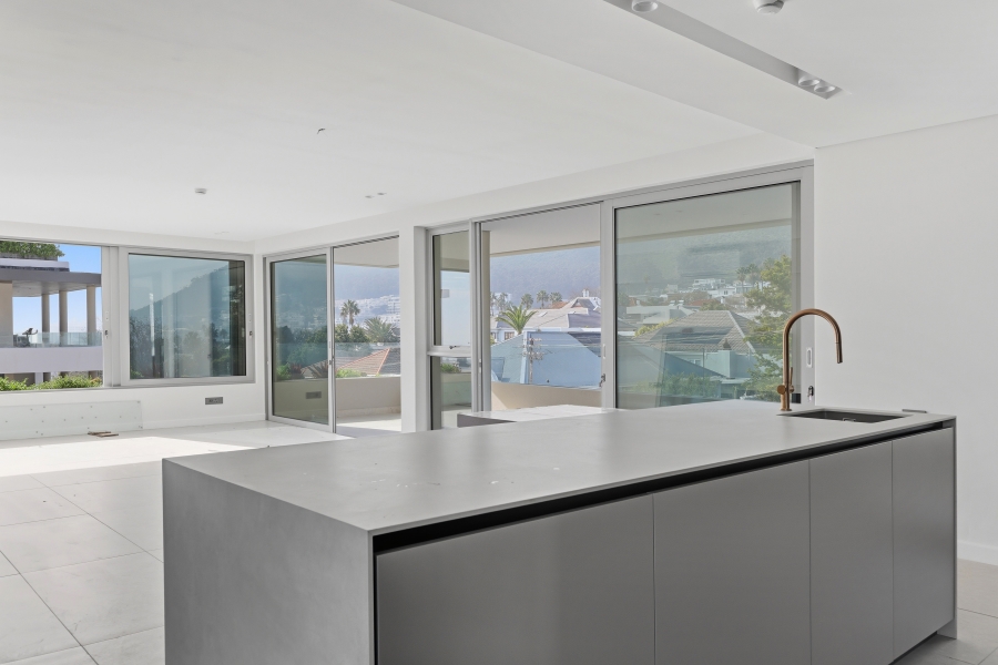3 Bedroom Property for Sale in Fresnaye Western Cape